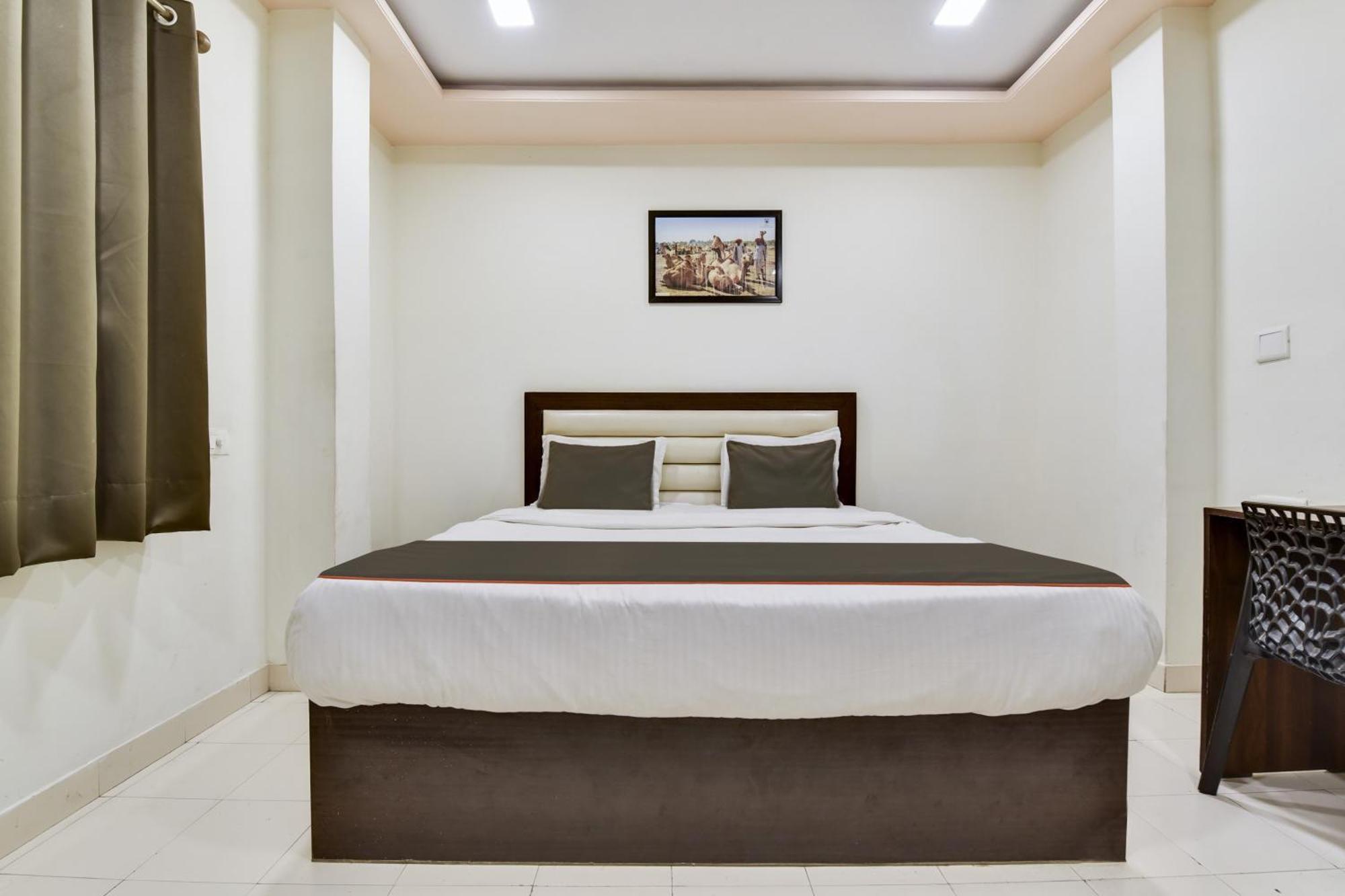 Super Hotel O Ratnam Palace Udaipur Eksteriør billede