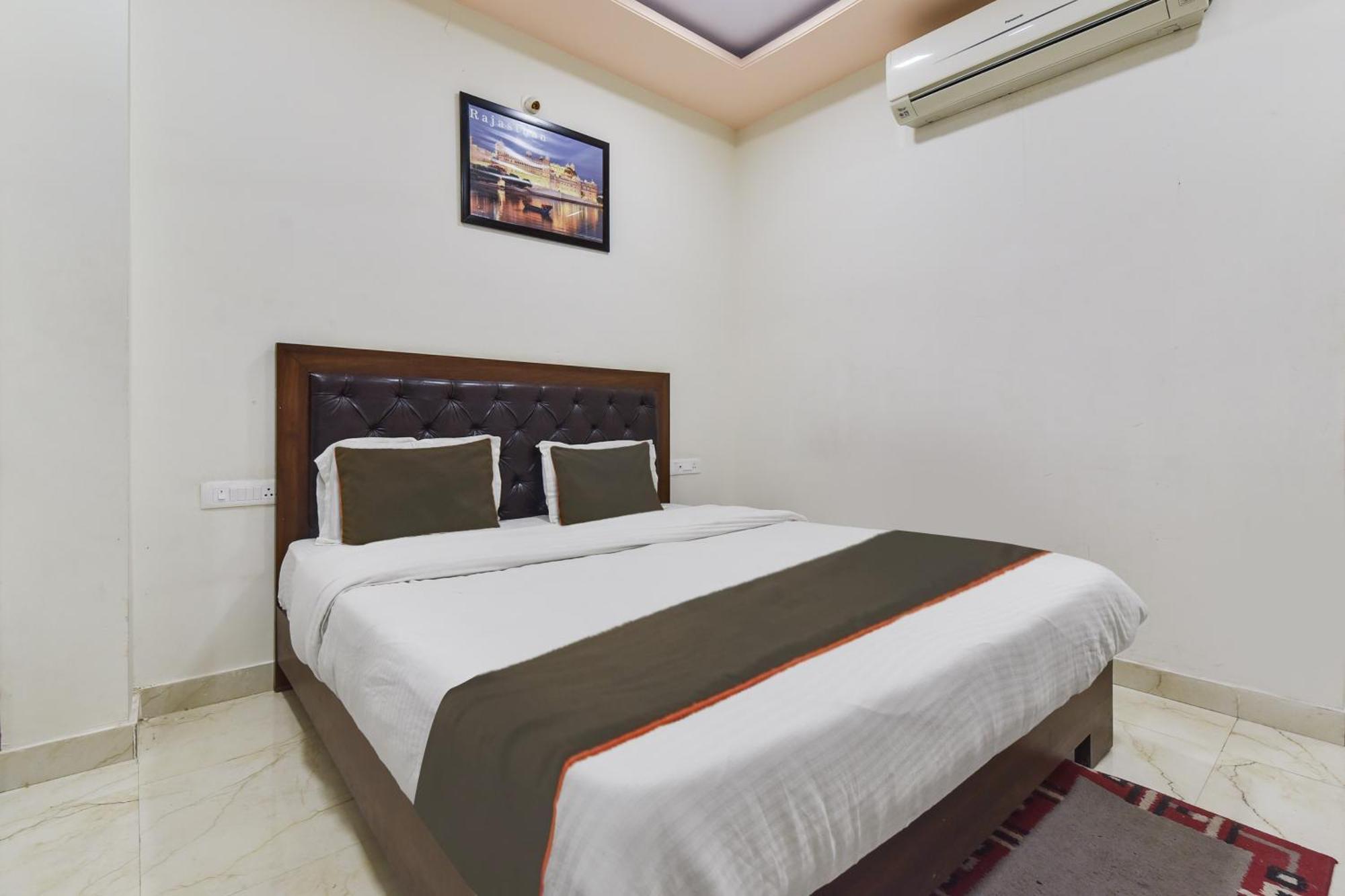 Super Hotel O Ratnam Palace Udaipur Eksteriør billede